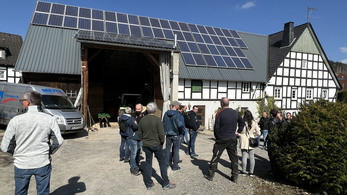 Foto von der Solarexkursion in Ostentrop am 26. März 2022 (von Martin Hageböck)
