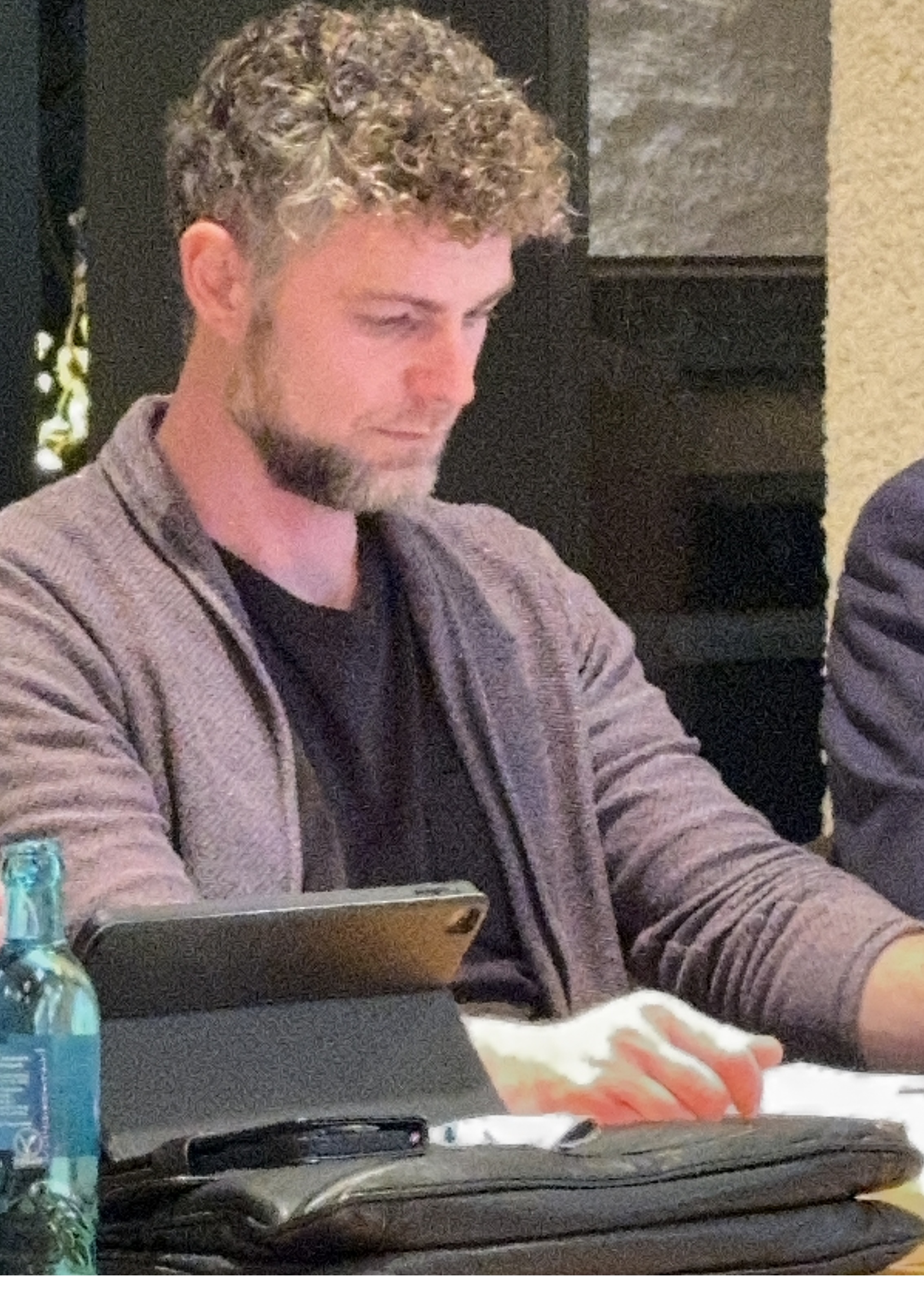 Johannes Korn, stellvertretender CDU-Fraktionsvorsitzender, w�hrend der Ratssitzung am 16. Dezember 2025 (Foto: Martin Hageb�ck)