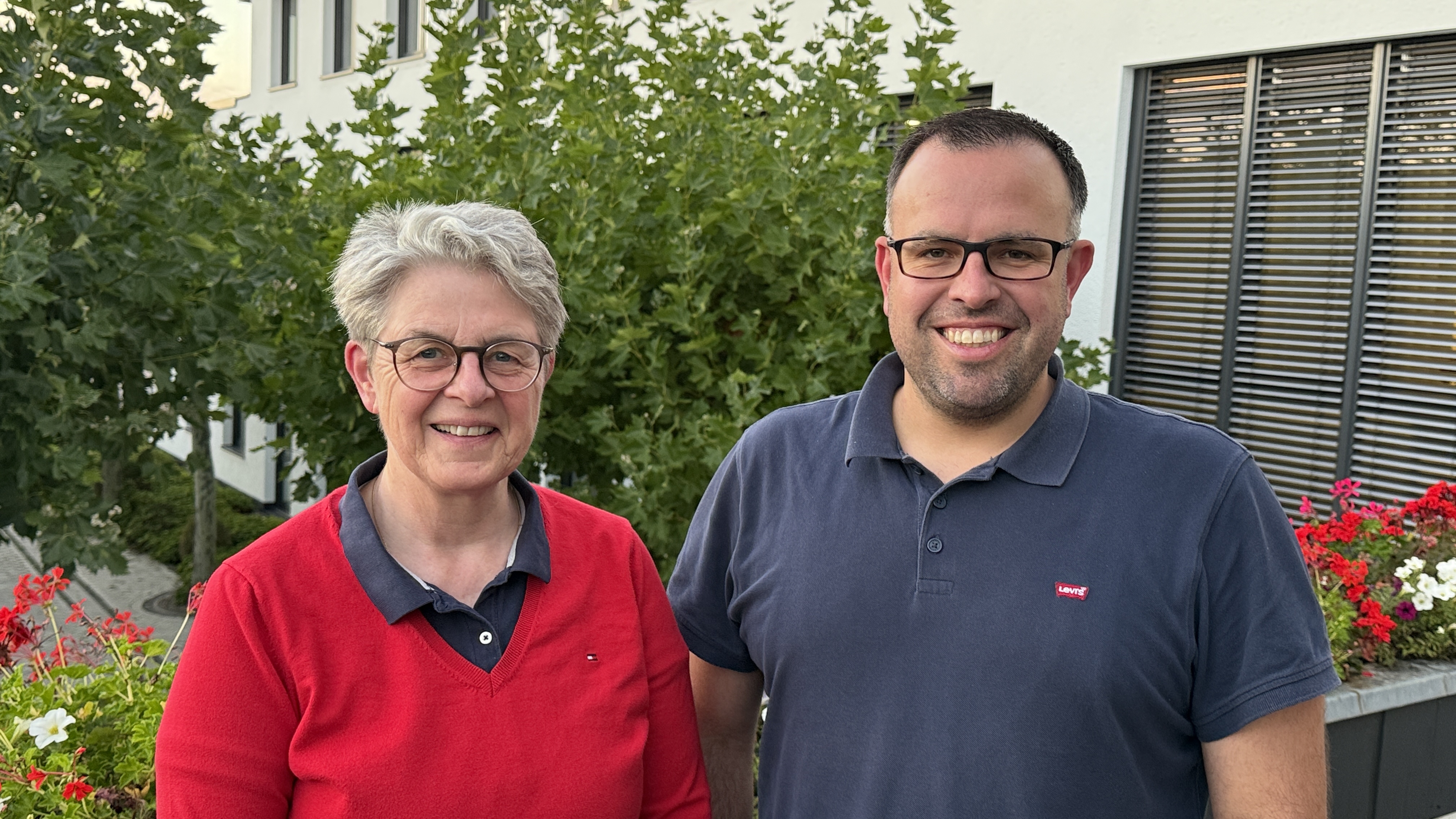 Sie tauschten ihre Rollen im CDU-Fraktionsvorstand der CDU-Finnentrop im Finnentroper Rat, von links: Christiane H�veler und Julian Hageb�ck. (Foto: Martin Hageb�ck, CDU-Fraktion Finnentrop)